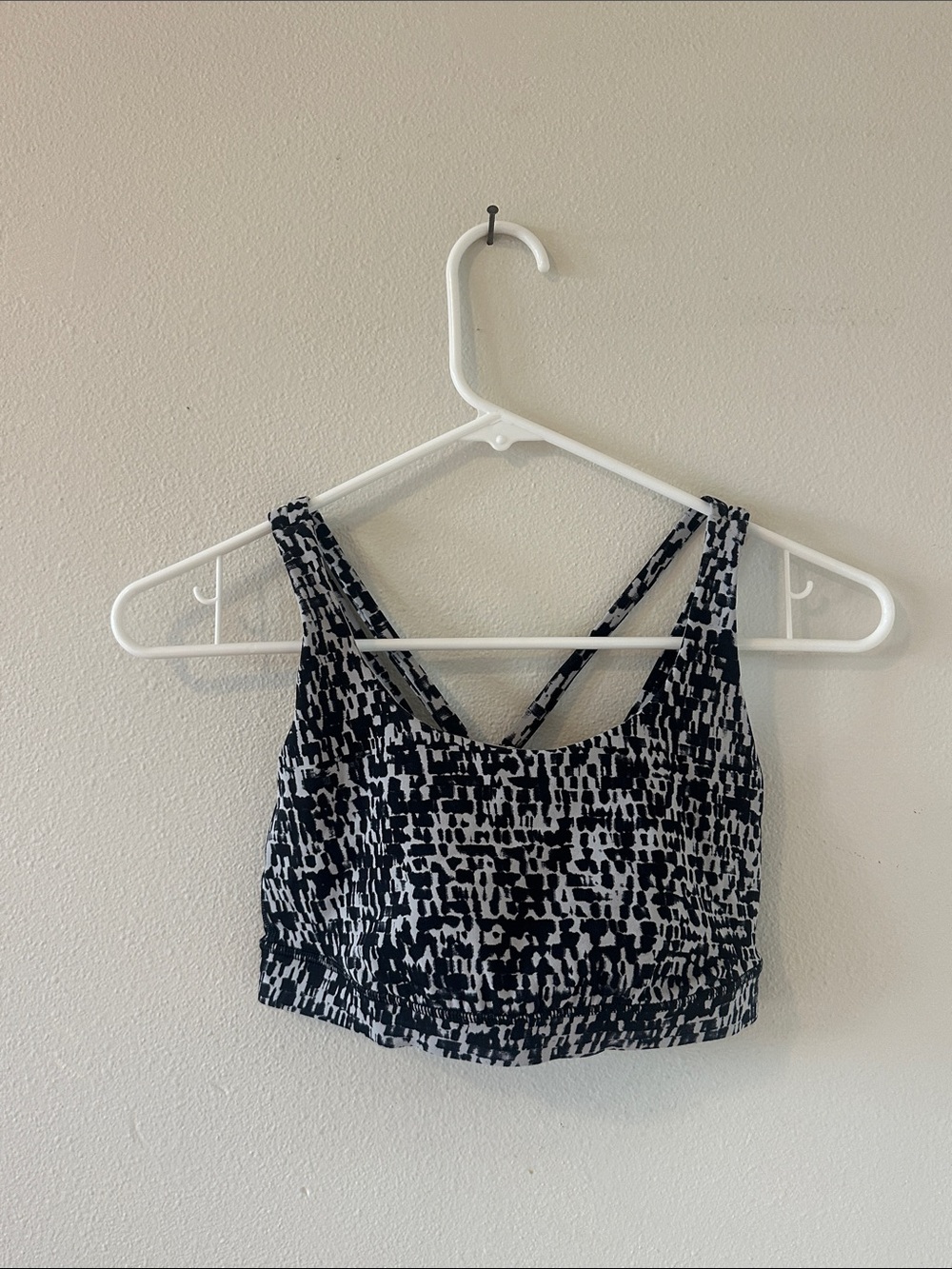 lululemon Energy Bra Medium Support Size 6